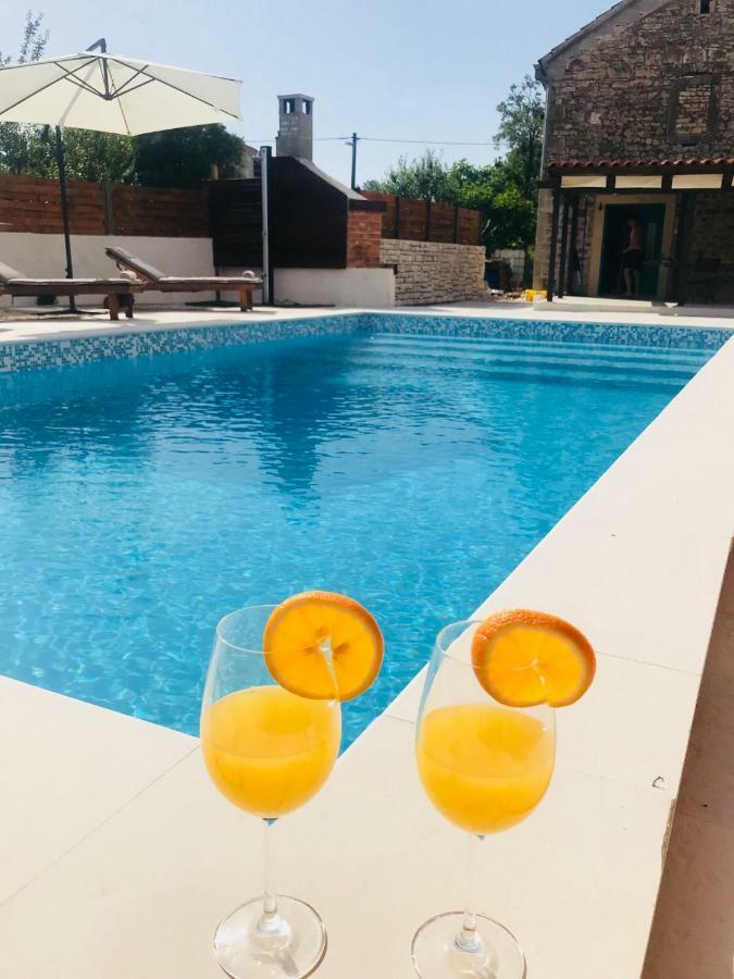 Apartments Malic Pridraga Екстериор снимка
