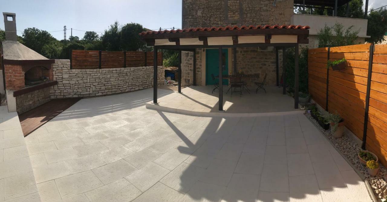 Apartments Malic Pridraga Екстериор снимка