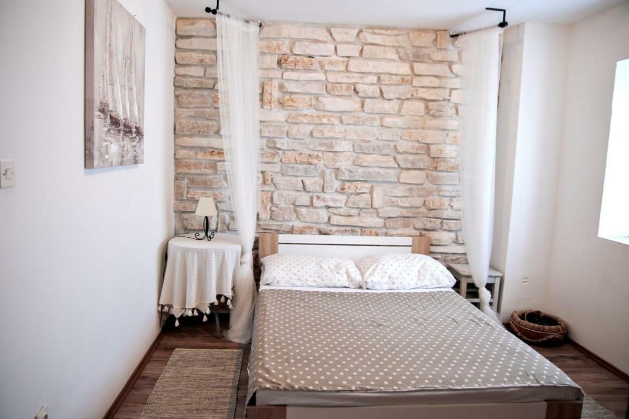 Apartments Malic Pridraga Екстериор снимка